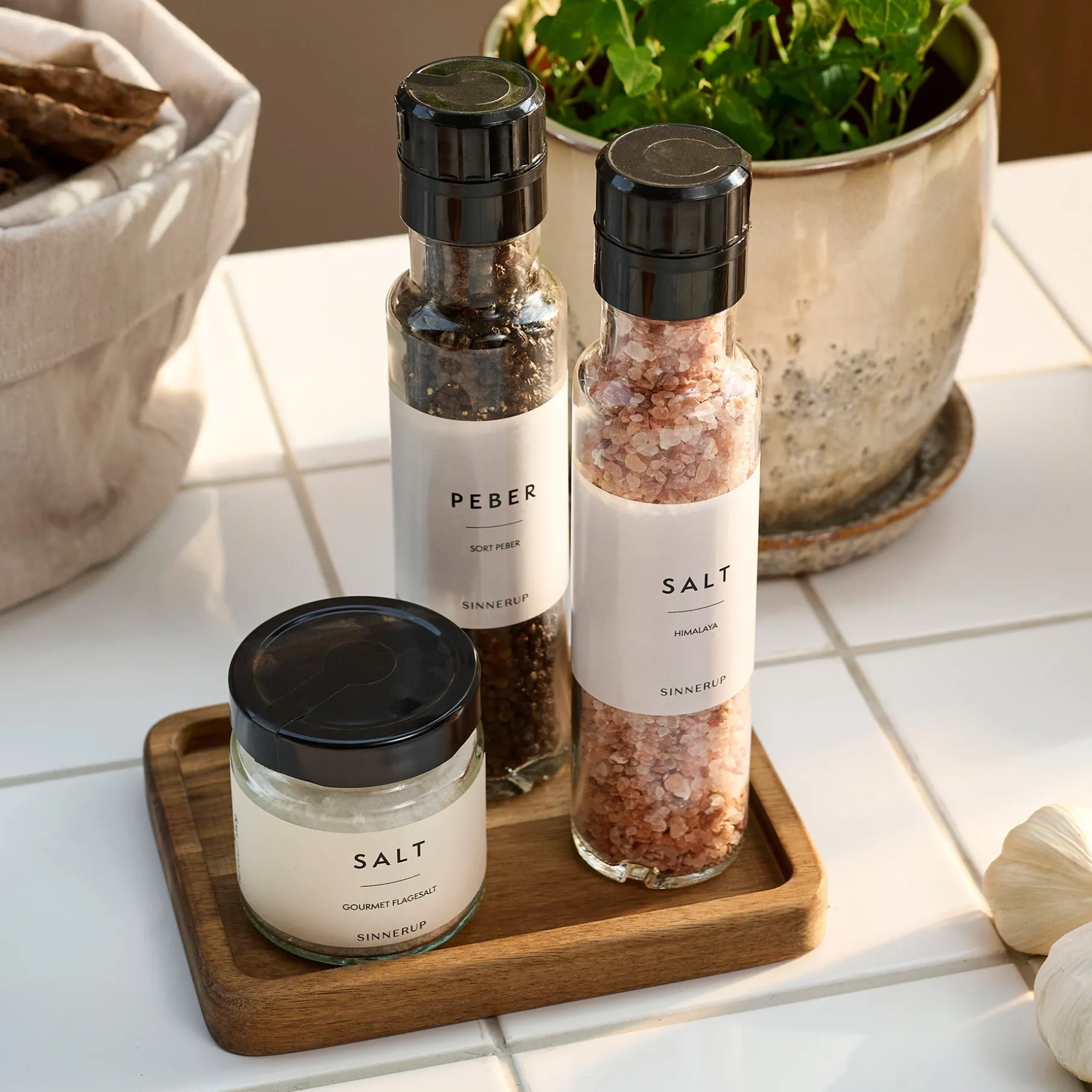 Auri akacie bakke u. håndtag