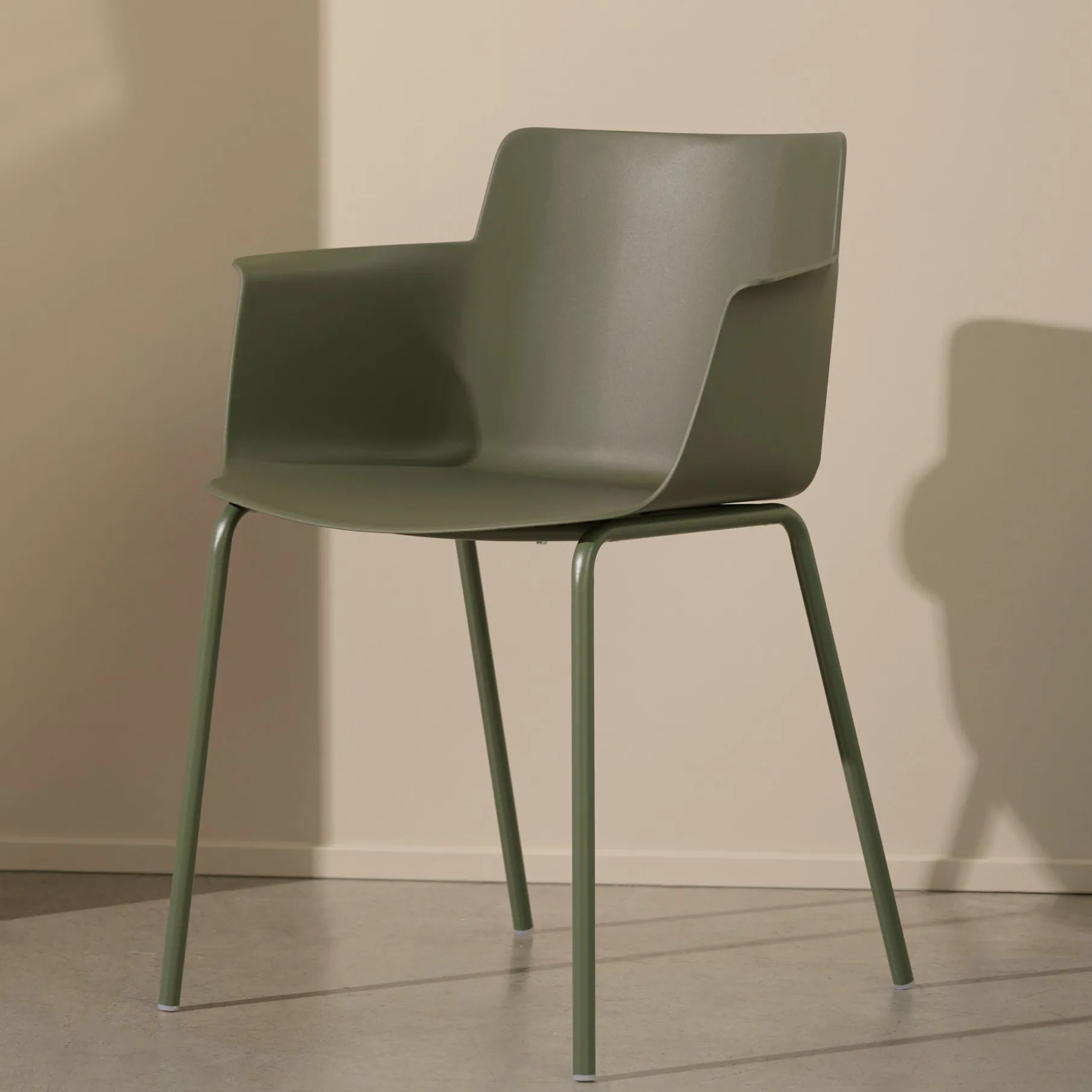 Bari spisebordsstol plast