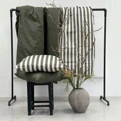 Blok strib sengetøj 140x220 cm oliven/sand