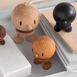 Bumble mellem egetræ