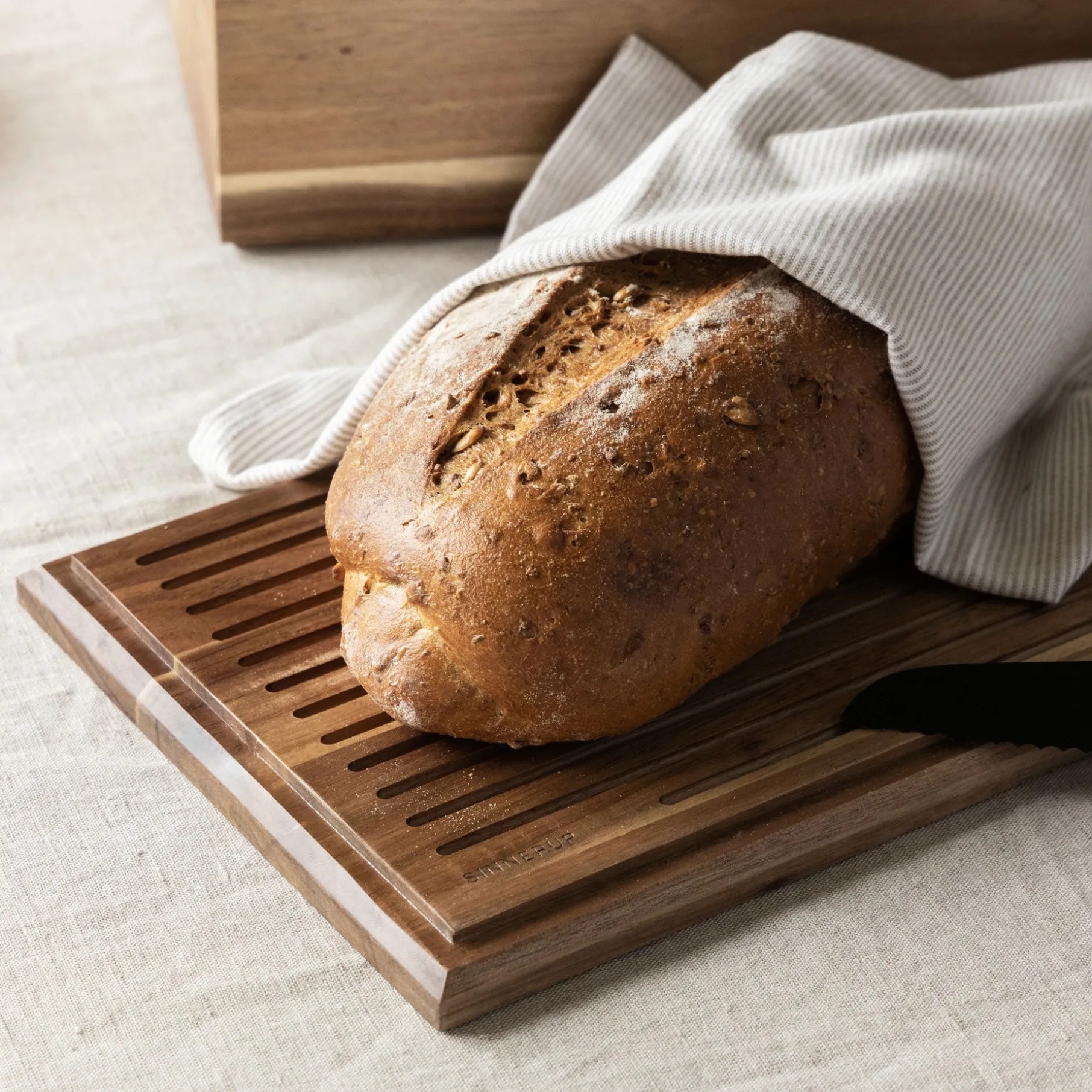 Butterfly akacie brødkasse