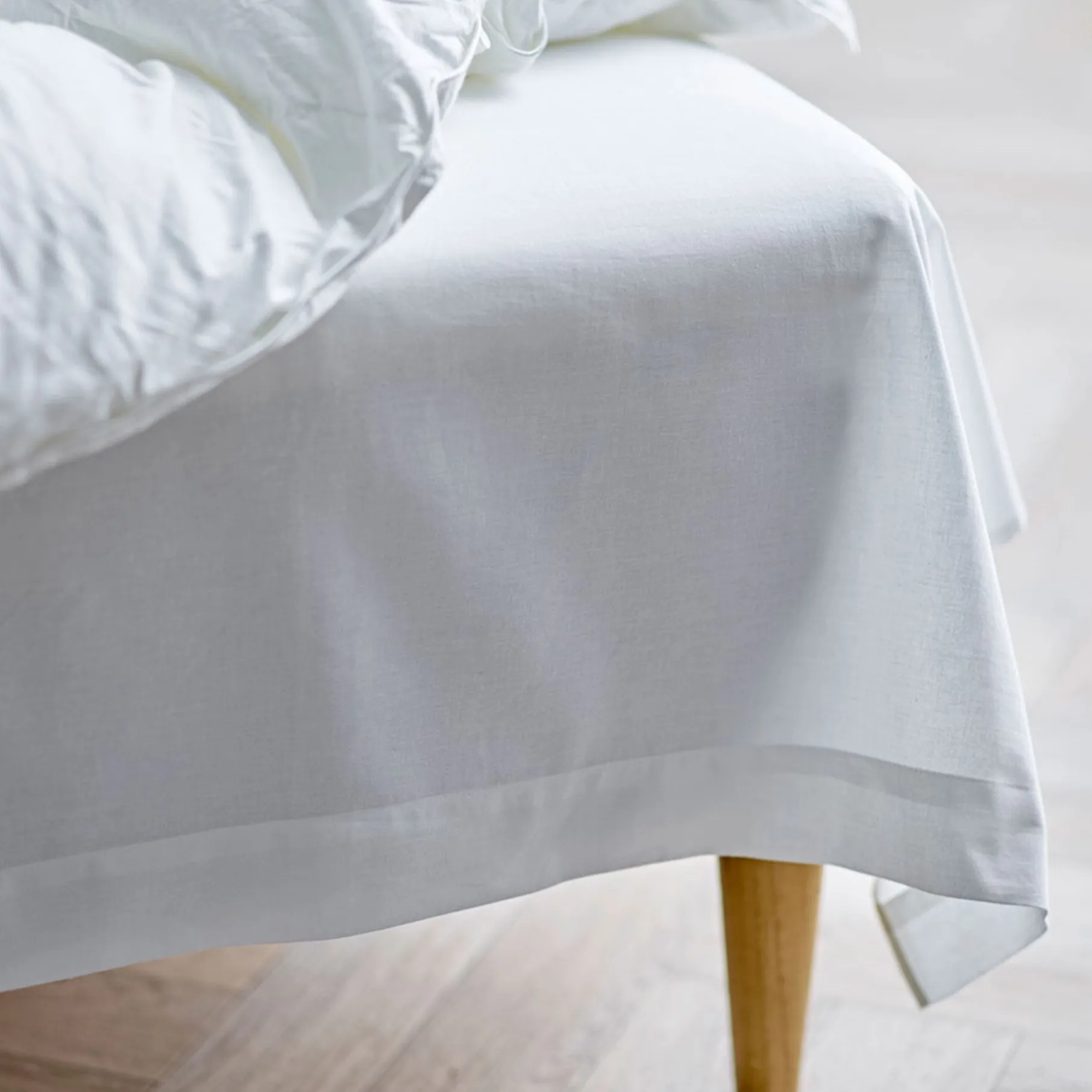 Calm fladt lagen 150x250 cm white