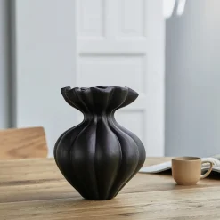Elora II vase