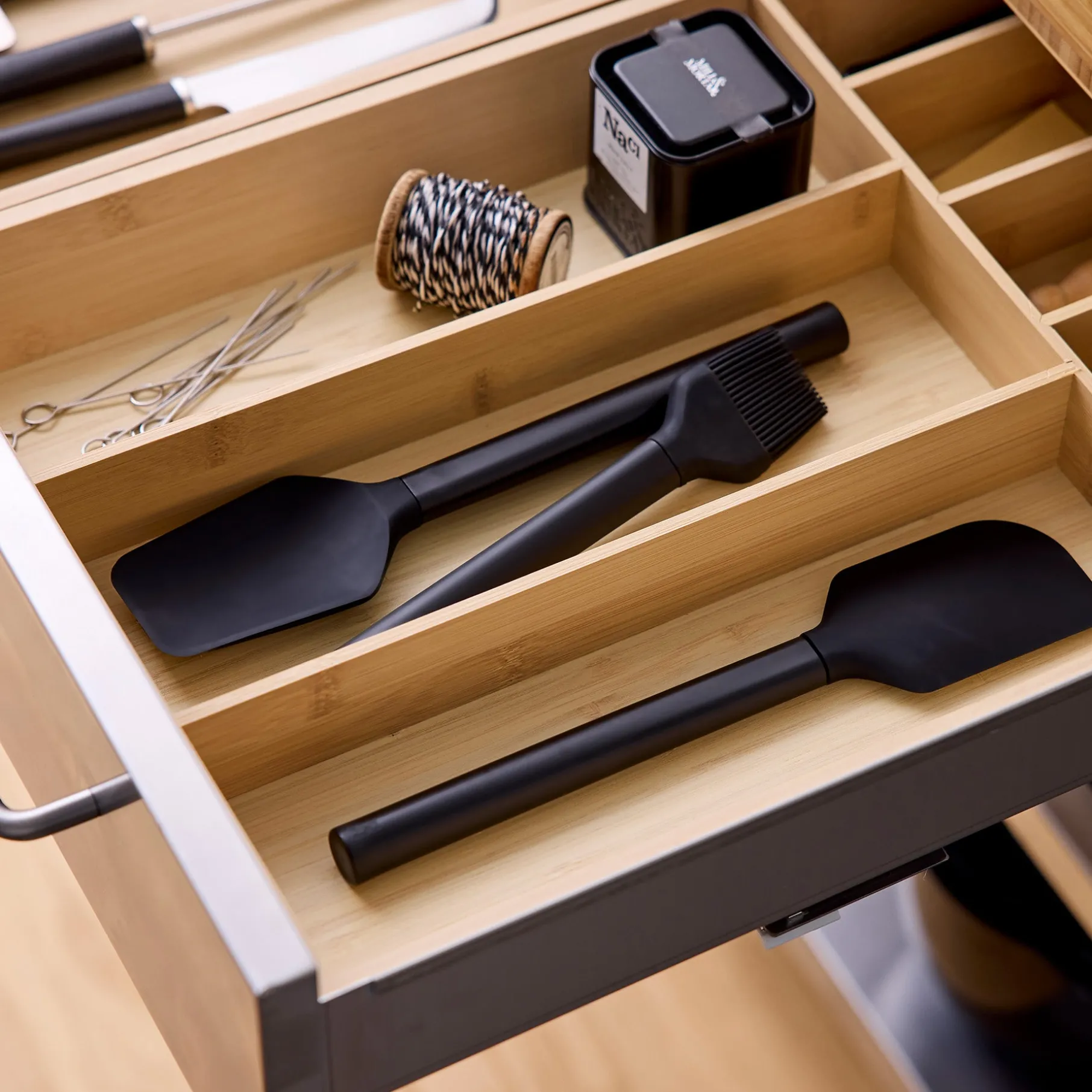 Emma bagepensel sort