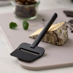 Emma ostehøvl 19 cm sort
