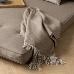 Gjern uldplaid 140x200 cm.