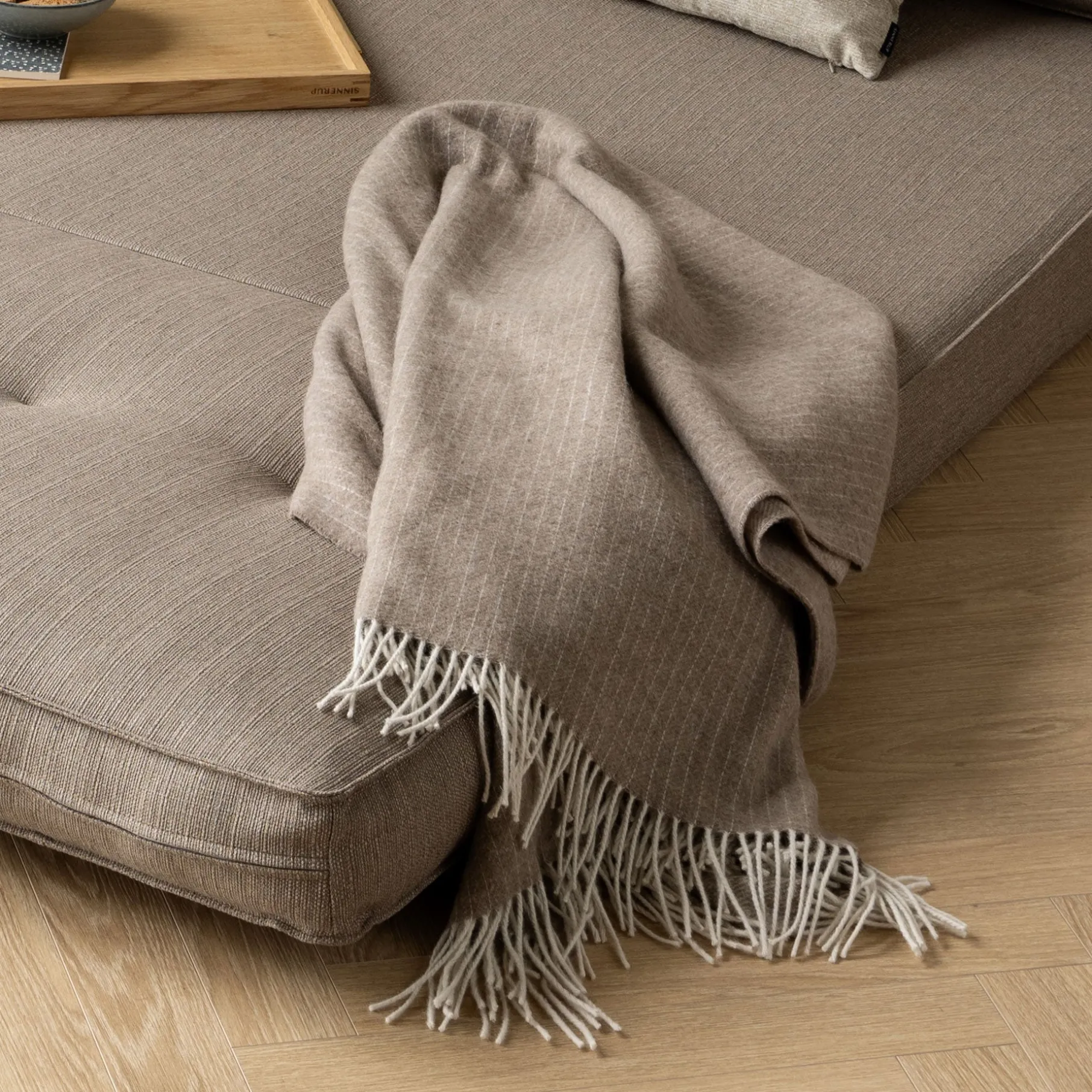 Gjern uldplaid 140x200 cm.