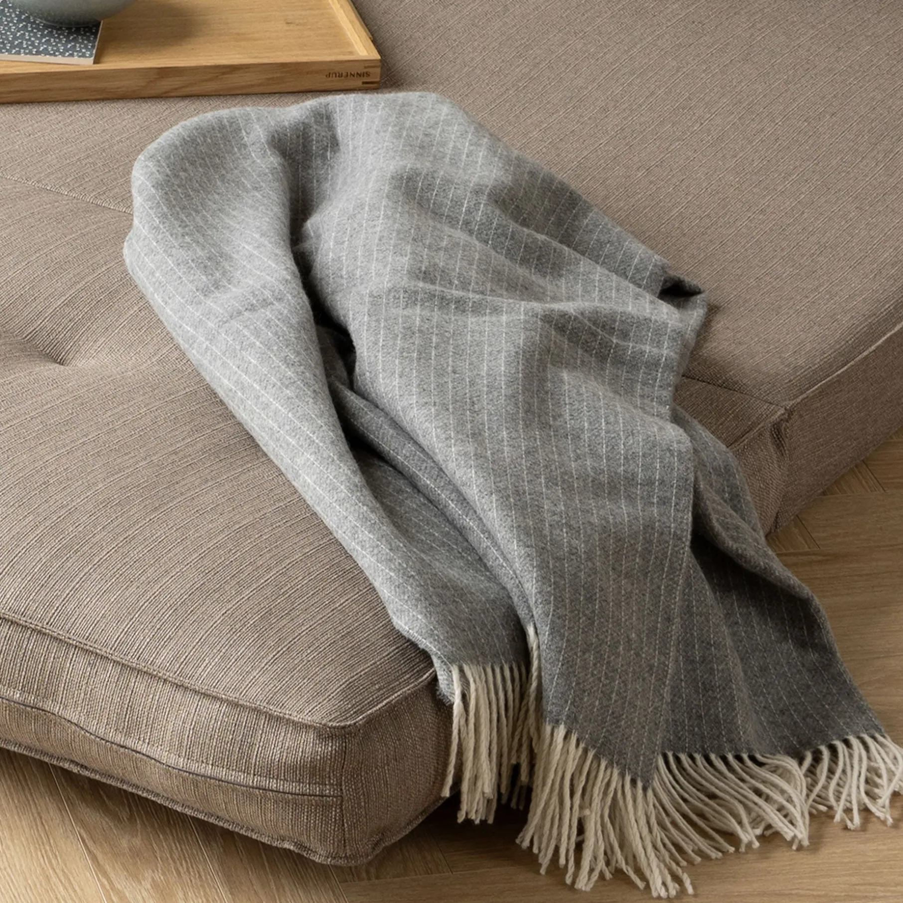 Gjern uldplaid 140x200 cm.