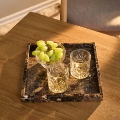 Marble II Square Bakke