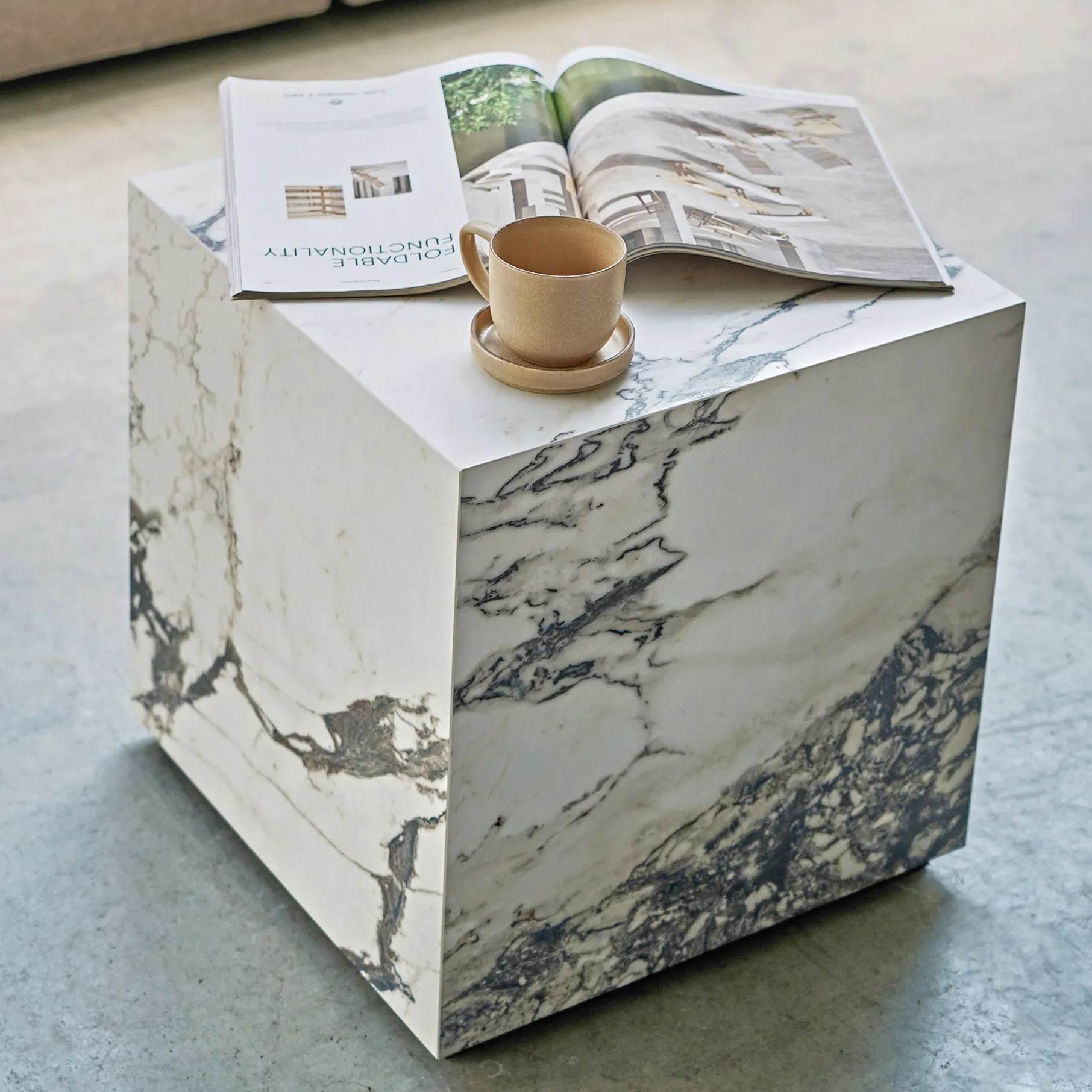 Montes sidebord 40x40 cm