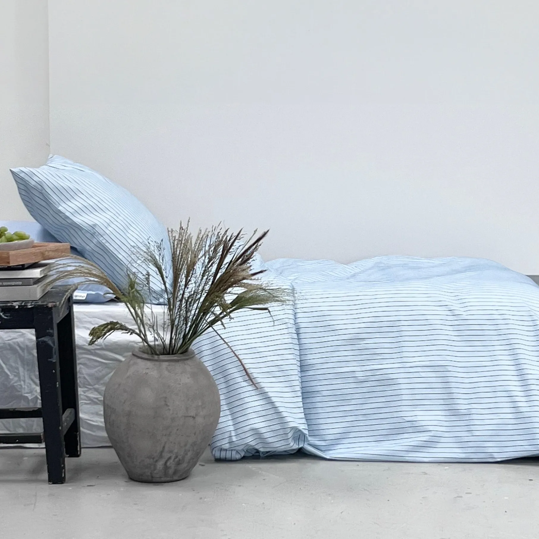 Multi strib sengetøj 140x220 cm lys blå