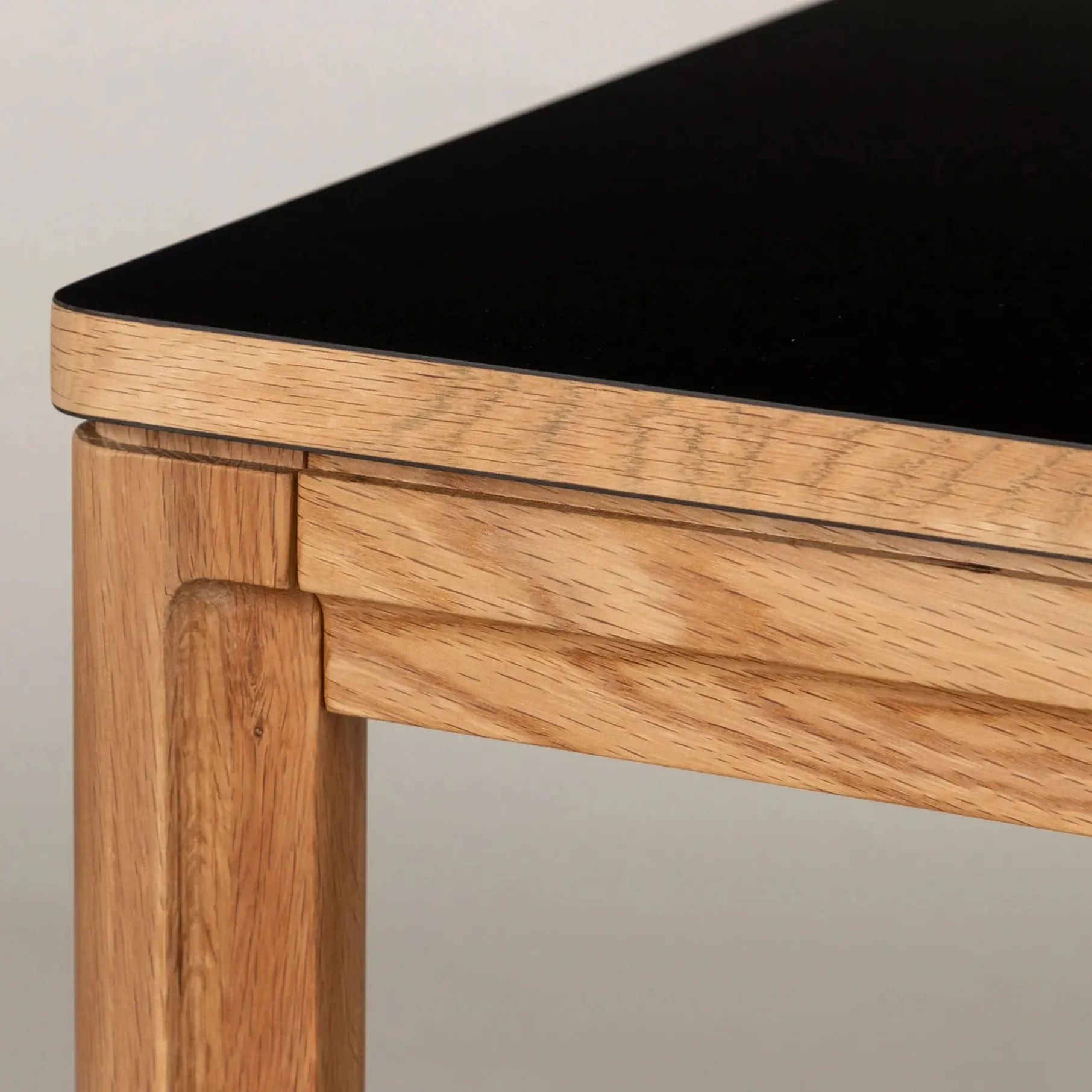 New Carver spisebord/skrivebord