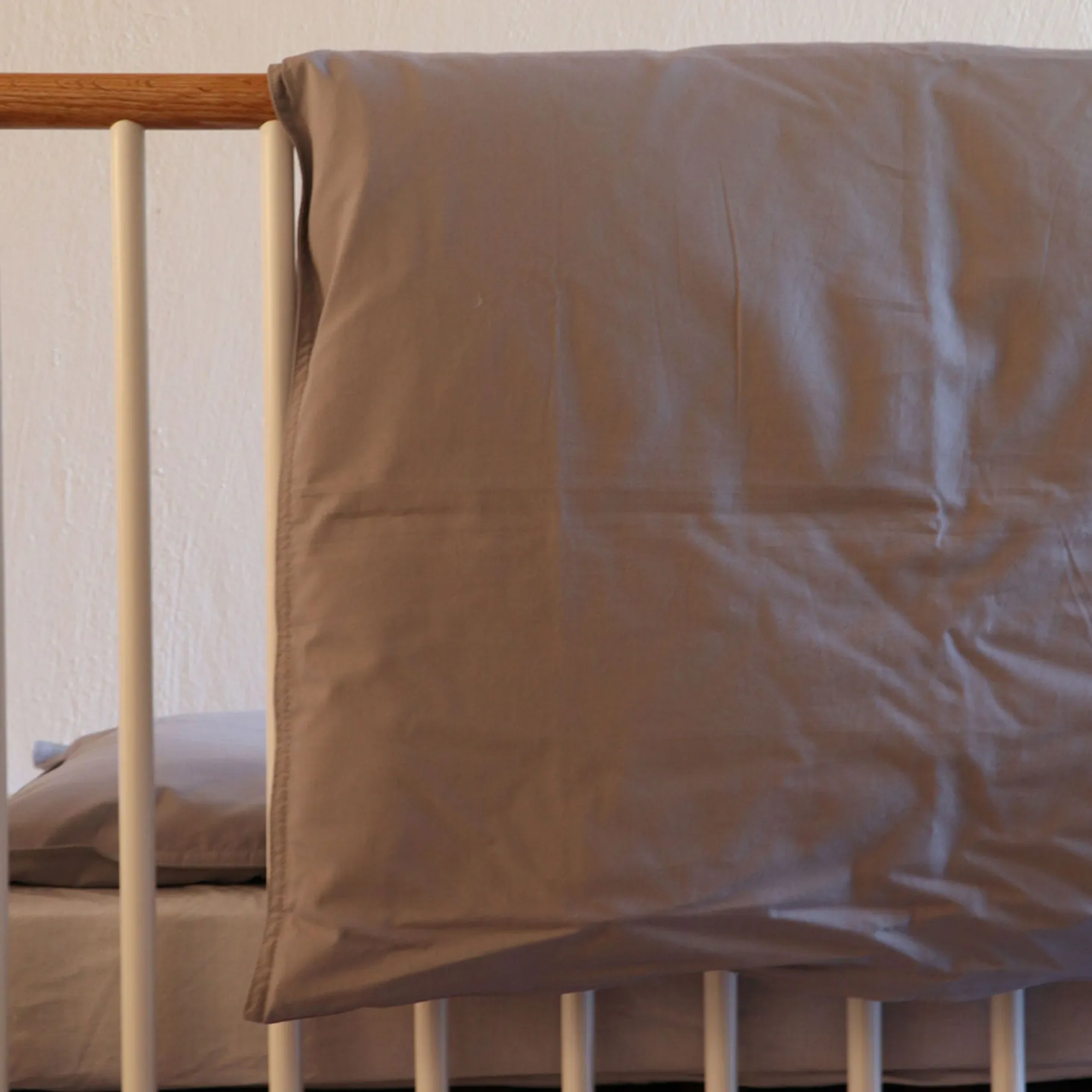 Percale sengetøj baby 70x100 cm lys grå