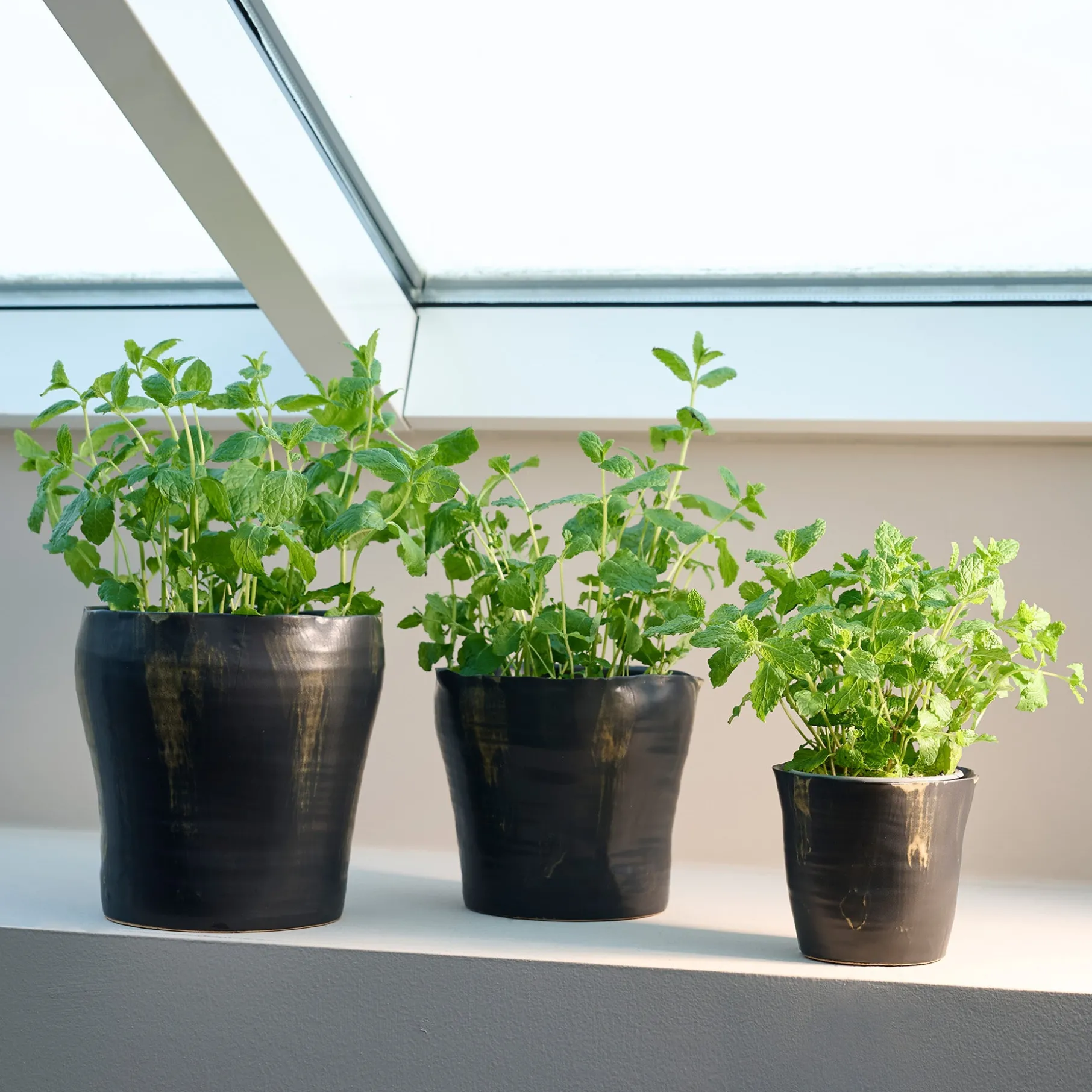 Sculpted urtepotte Ø12,5 cm