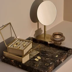 Smykkeskrin m. ét rum