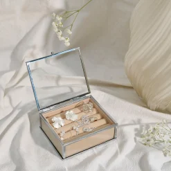 Smykkeskrin m. ét rum