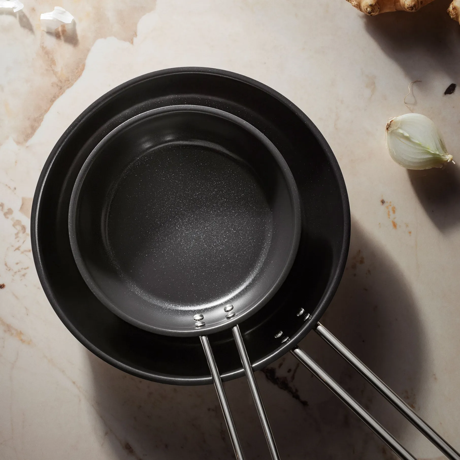 Stainless Steel stegepande Ø28 cm keramisk