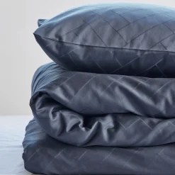 Tiles sengetøj 140x200 cm ink blue