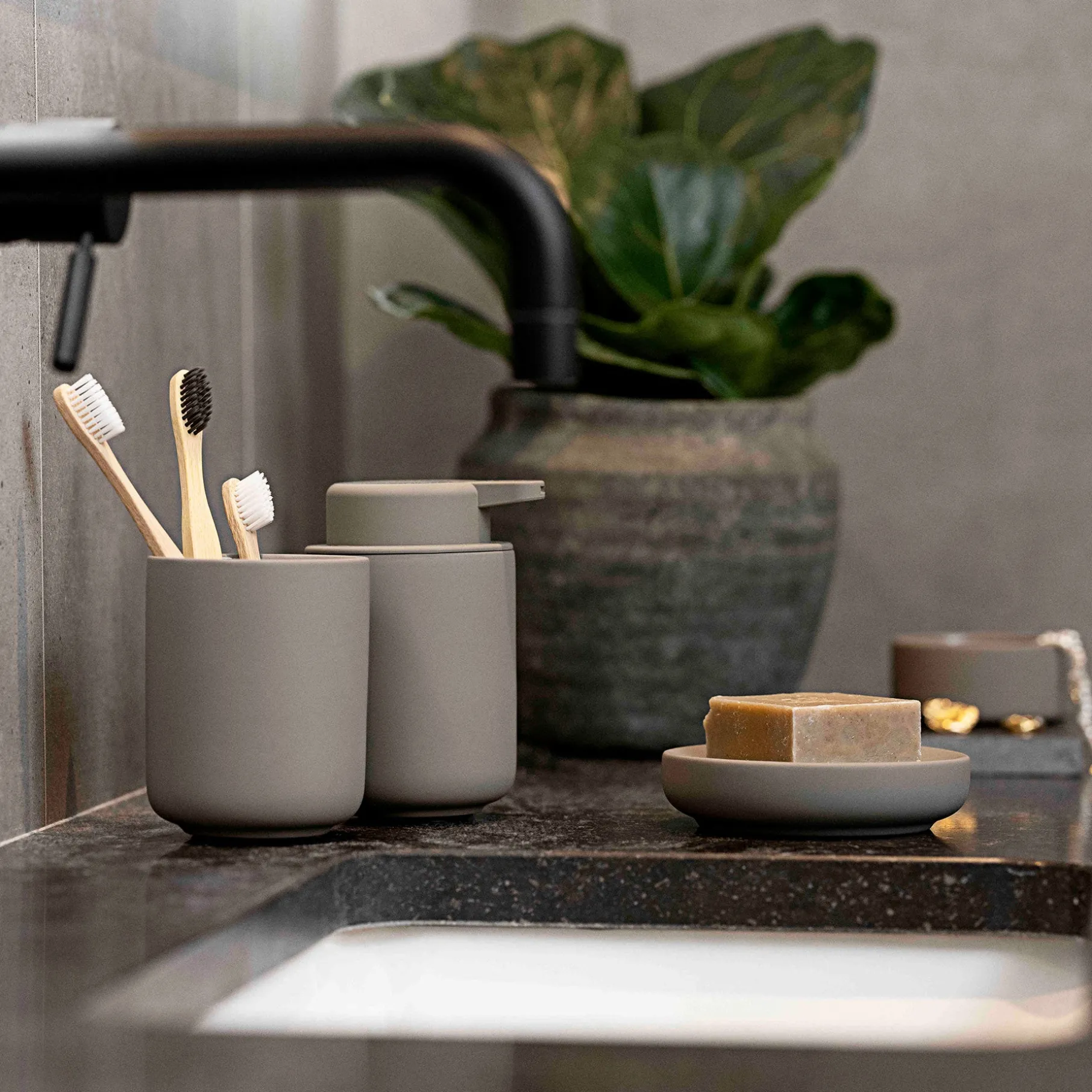 Ume sæbedispenser taupe