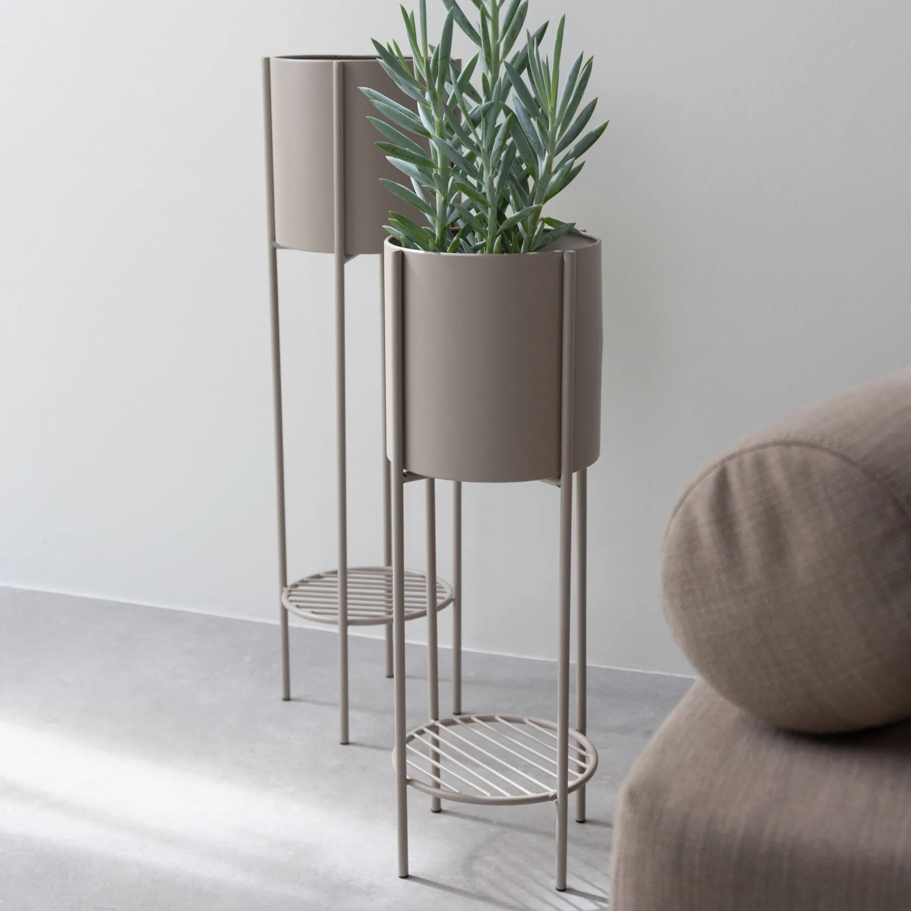 Viola urtepotteholder, H75