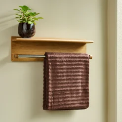 Wood II håndklædeholder i FSC certificeret egetræ, L60 cm