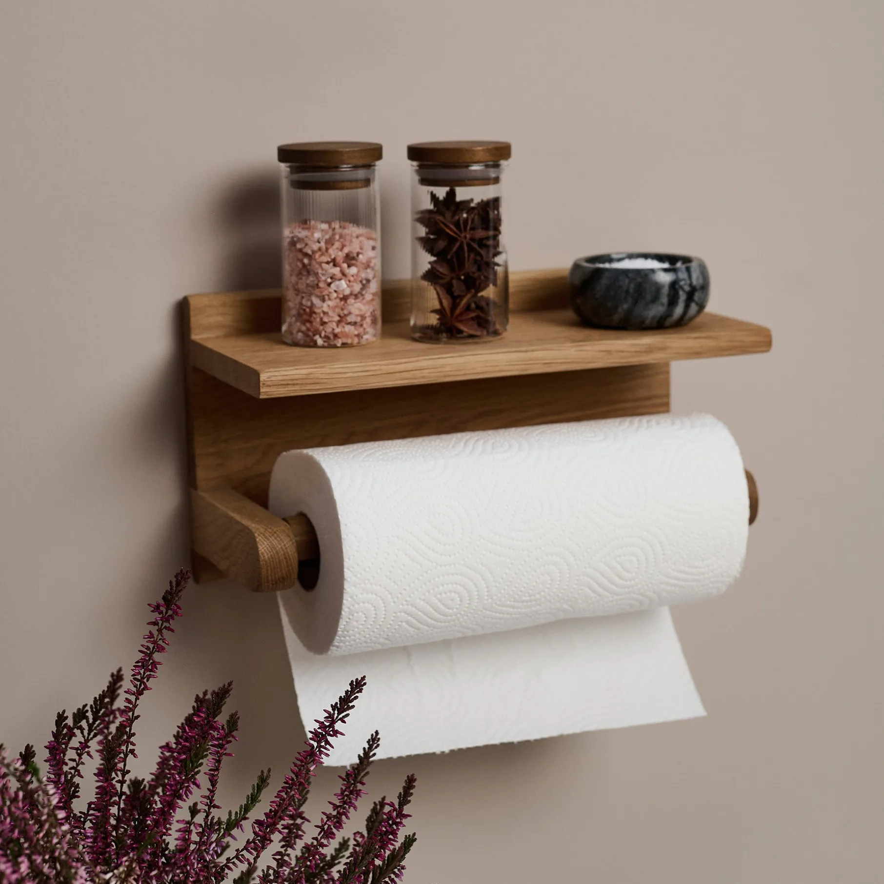 Wood II køkkenrulleholder FSC-certificeret egetræ